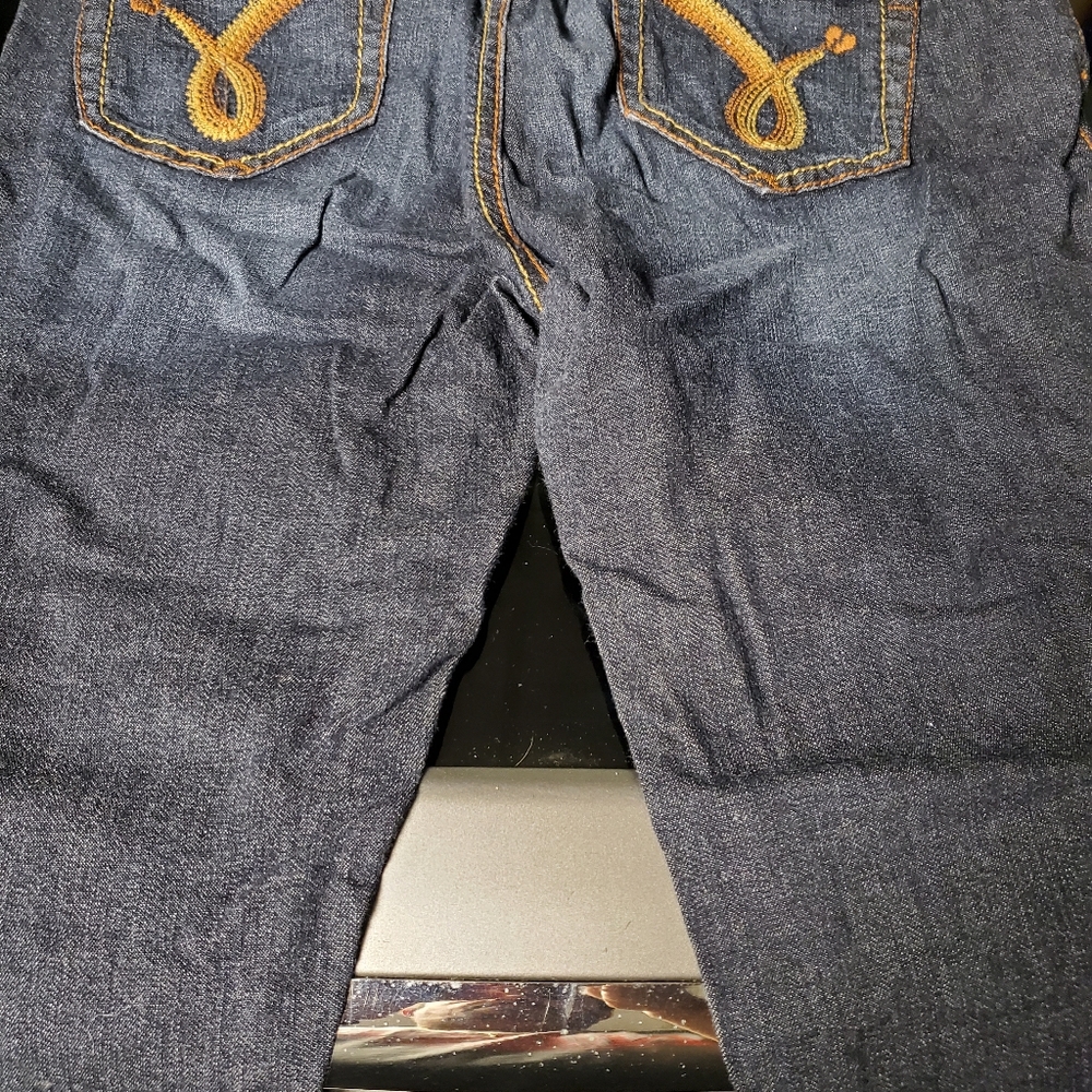 Jeans - Picture 3 of 3